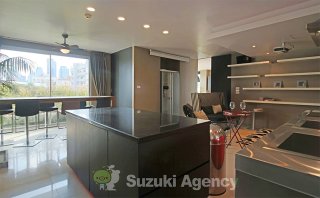 The Clover Thonglor Residence