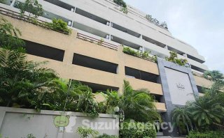 The Roof Garden Sukhumvit 50