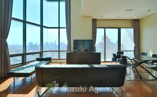 Bright Sukhumvit 24