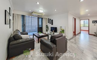 Acadamia Grand Tower