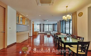 Acadamia Grand Tower