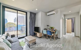 XT Ekkamai