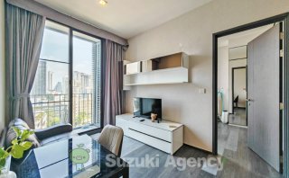 Edge Sukhumvit 23
