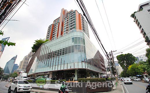 Upper Suites Sukhumvit 39