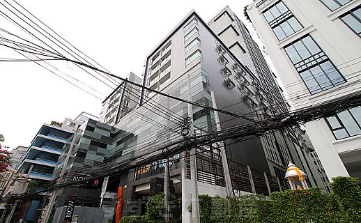 15 Sukhumvit Residence