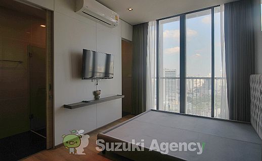 Park Origin Phrom Phong