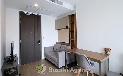 Ashton Chula - Silom