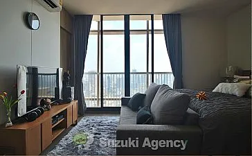 Park Origin Phrom Phong