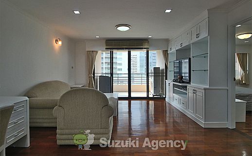 Acadamia Grand Tower