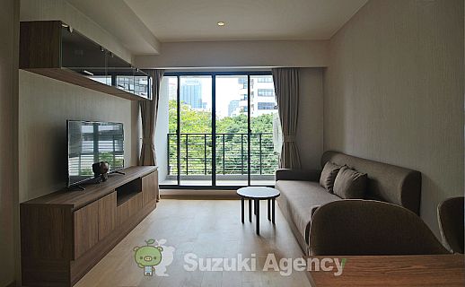 Runesu Thonglor 5