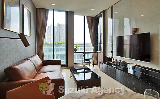 Noble Ploenchit