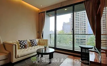 The Address Sukhumvit 28
