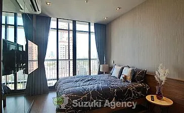 Park Origin Phrom Phong