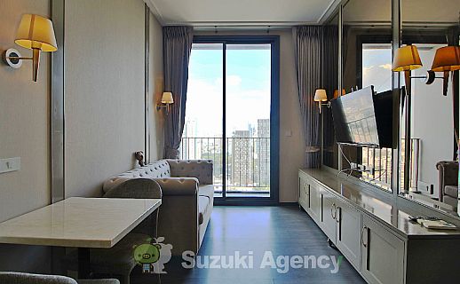 Edge Sukhumvit 23