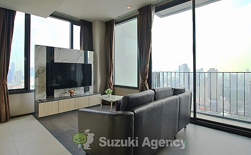 Edge Sukhumvit 23