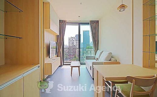 Edge Sukhumvit 23