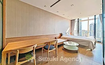 Park Origin Phrom Phong