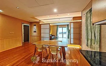 Bright Sukhumvit 24