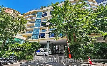Seven Place Residences