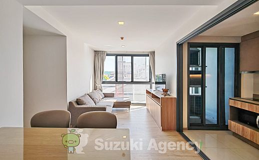 TAKA HAUS