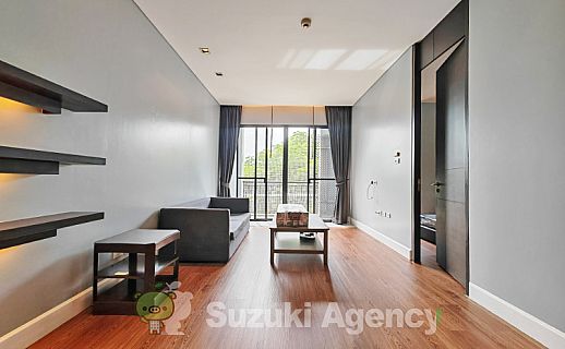 Vincente Sukhumvit 49