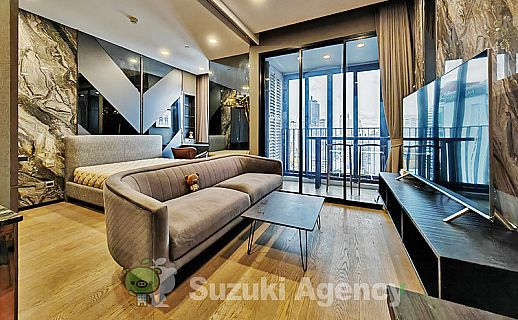 Ashton Chula - Silom