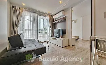 15 Sukhumvit Residence