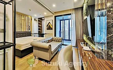 Ashton Chula - Silom
