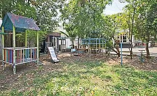LT Court：Interior & Exterior Photos No.5