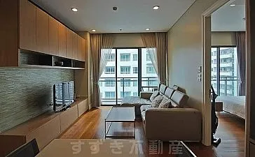 Bright Sukhumvit 24