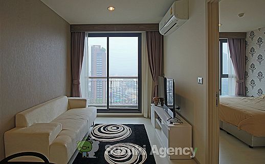 Rhythm Sukhumvit 42