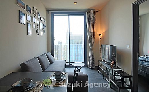 Edge Sukhumvit 23