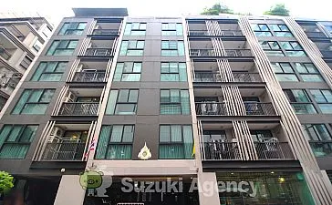 Upper Suites Sukhumvit 25