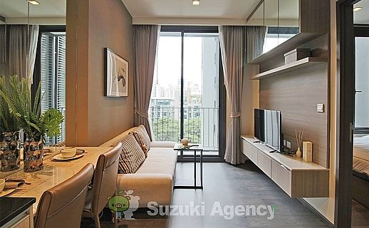 Edge Sukhumvit 23