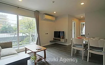 The Crest Sukhumvit 49