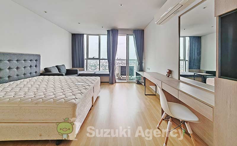 Le Luk Condominium