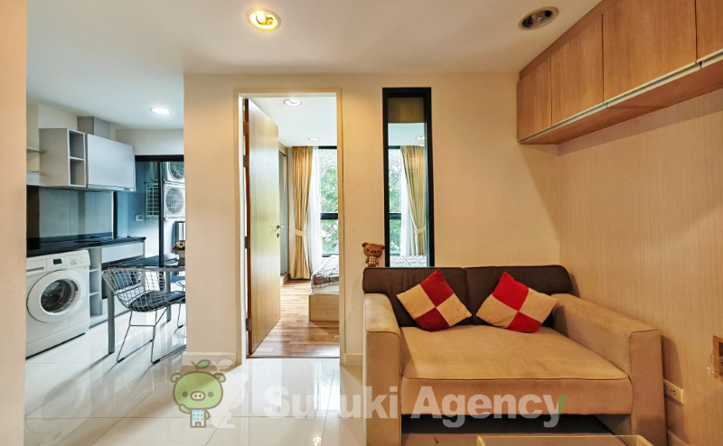 Zenith Place Sukhumvit 42