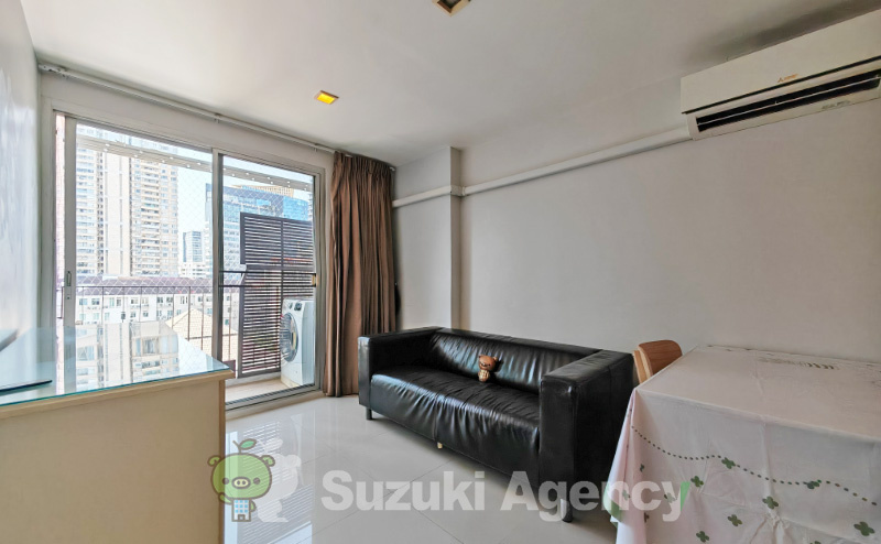 The Clover Thonglor Residence